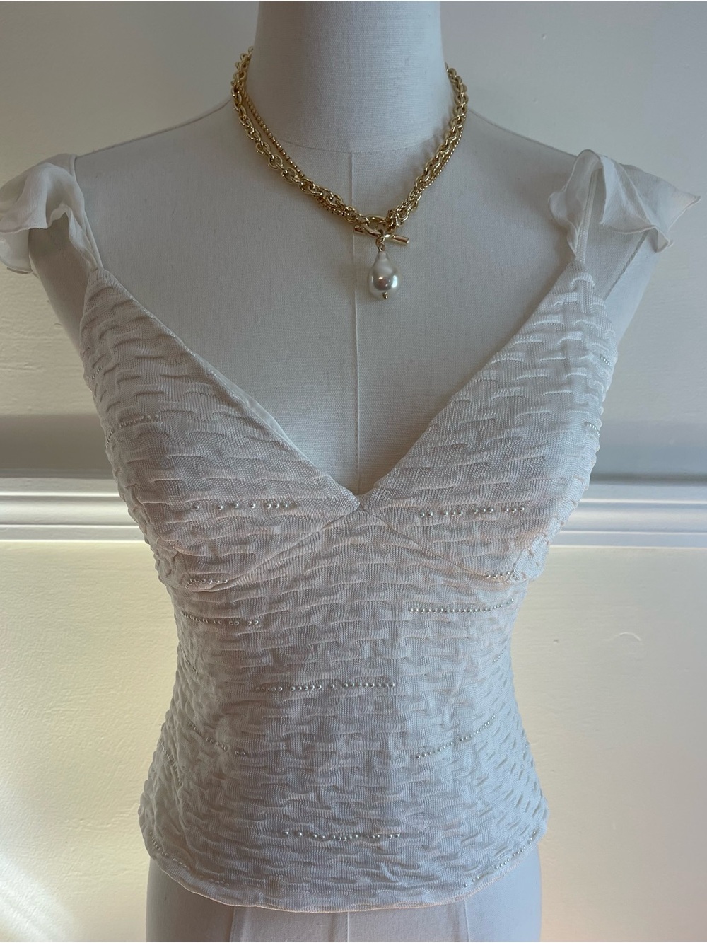 Rare! Luxury Designer St. John Cream Textured V-Neck Ruffle Strap Camisole